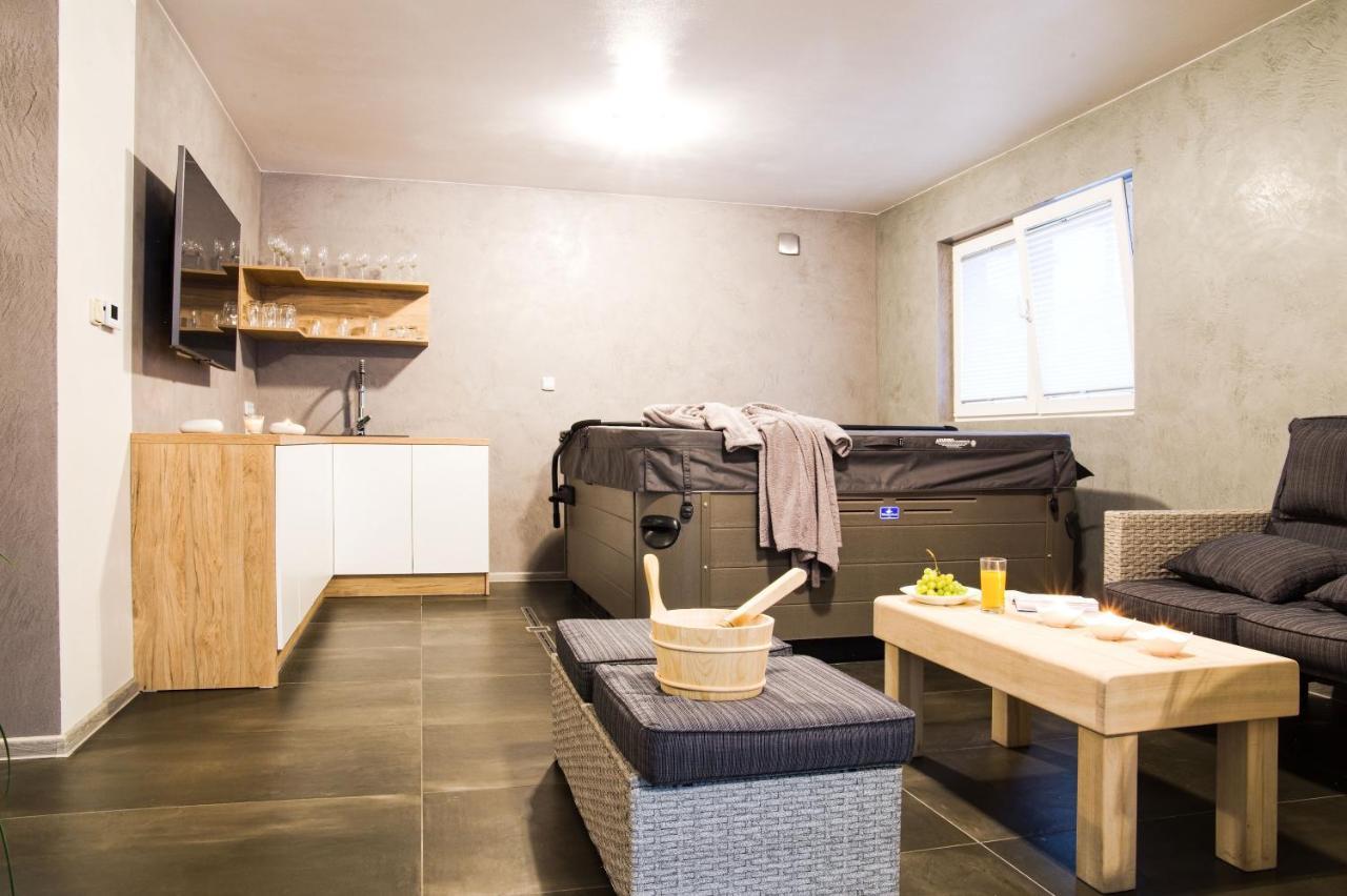 Apartmany A Wellness Vmal Skuteč Eksteriør bilde